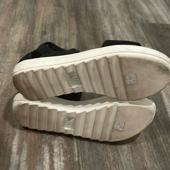 Eileen Fisher Kash Tumbled Nubuck Leather Black Mesh Zip Back Sandals Size 6.5 - Picture 9 of 13